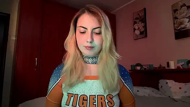 okapiClaire from StripChat is Freechat