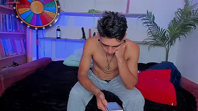 Girls: try live performances with matured performers, from dancing to quirks, in a variety of beautiful sex cams.