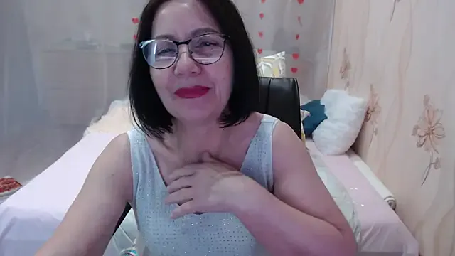 Girls: try live performances with matured performers, from dancing to quirks, in a variety of beautiful sex cams.