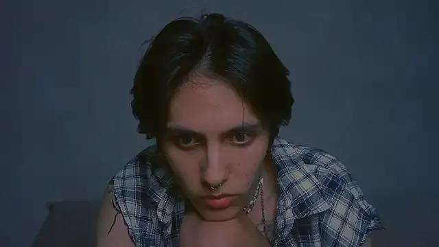 oli_vers from StripChat is Freechat