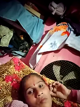 OliveGreen22 from StripChat is Freechat