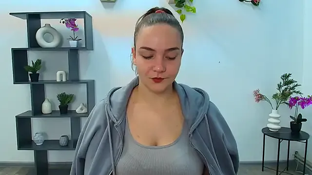 Girls: try live performances with matured performers, from dancing to quirks, in a variety of beautiful sex cams.