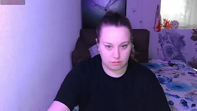 OnikaOrtizZ from StripChat is Freechat