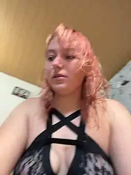 Onlymiasophie from StripChat is Freechat