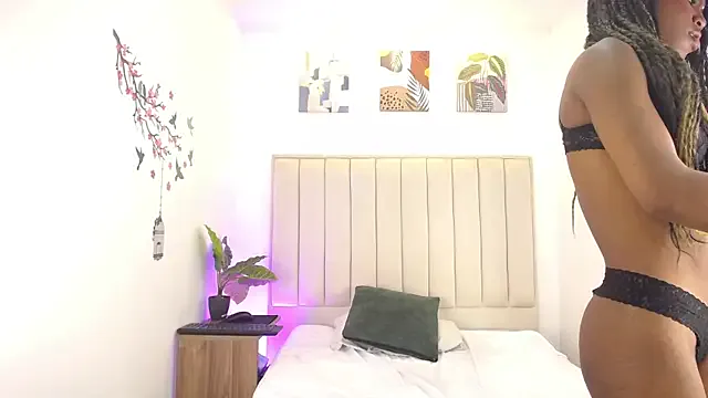 Girls: try live performances with matured performers, from dancing to quirks, in a variety of beautiful sex cams.