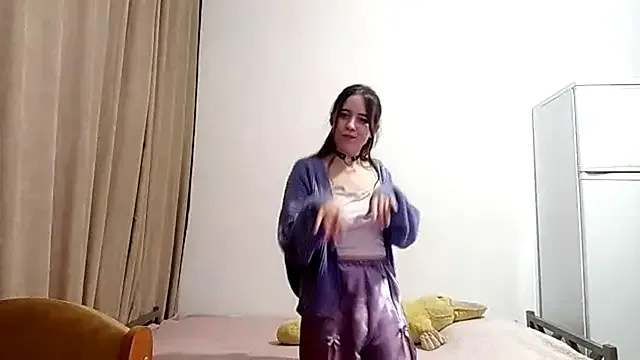 Girls: try live performances with matured performers, from dancing to quirks, in a variety of beautiful sex cams.