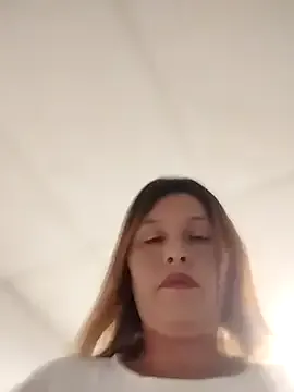 Paola-Lond from StripChat is Freechat