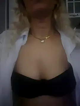 papatya3 from StripChat is Freechat