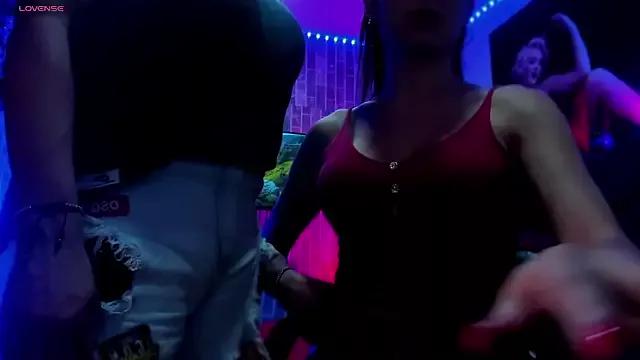 Girls: try live performances with matured performers, from dancing to quirks, in a variety of beautiful sex cams.