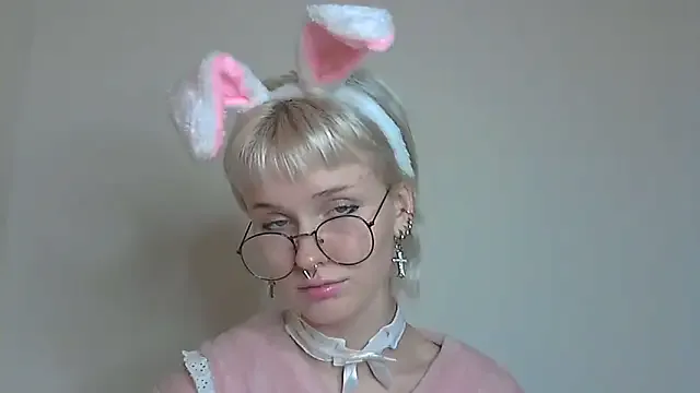 Paradoxy_ from StripChat is Freechat