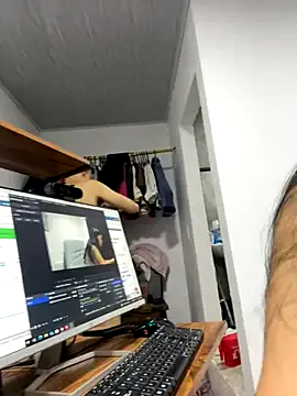 Girls: try live performances with matured performers, from dancing to quirks, in a variety of beautiful sex cams.