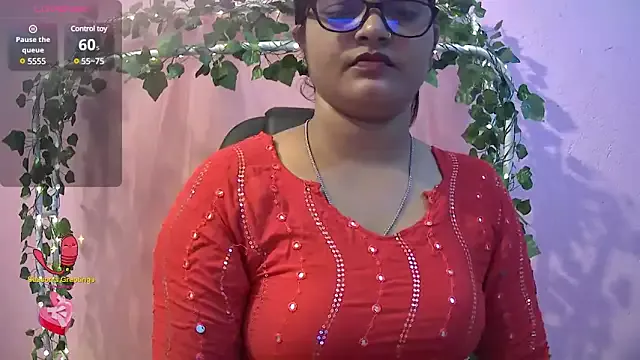 Pari-new from StripChat