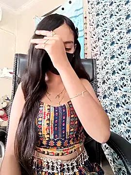 Parinaaz18 from StripChat is Freechat
