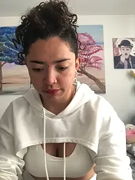 Paris_11 from StripChat is Freechat