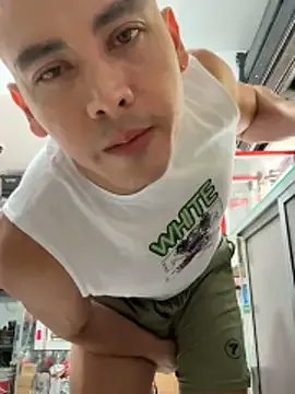 Paul22cm- from StripChat