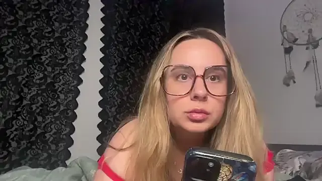 peachesrae from StripChat