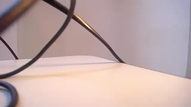 pervert_tiny_girl from StripChat is Freechat