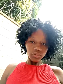 Petite_li from StripChat is Freechat