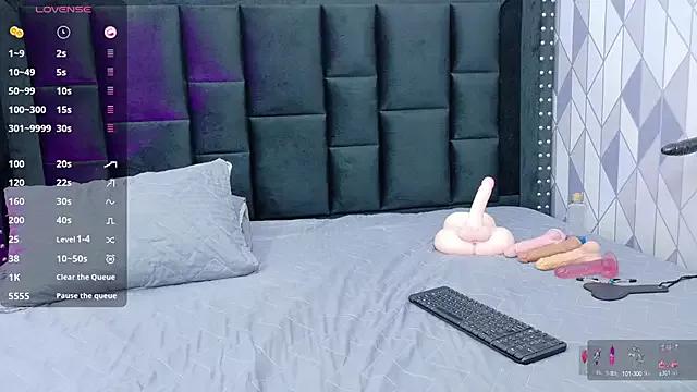 Girls: try live performances with matured performers, from dancing to quirks, in a variety of beautiful sex cams.