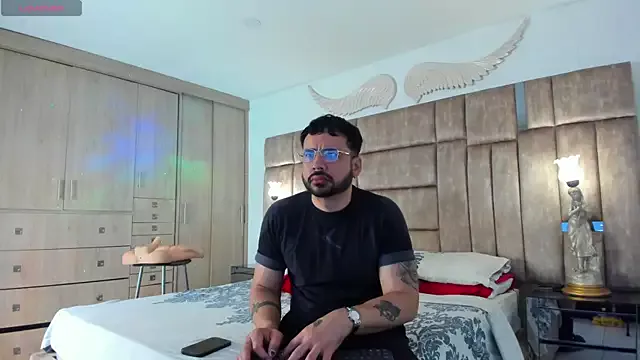 Girls: try live performances with matured performers, from dancing to quirks, in a variety of beautiful sex cams.