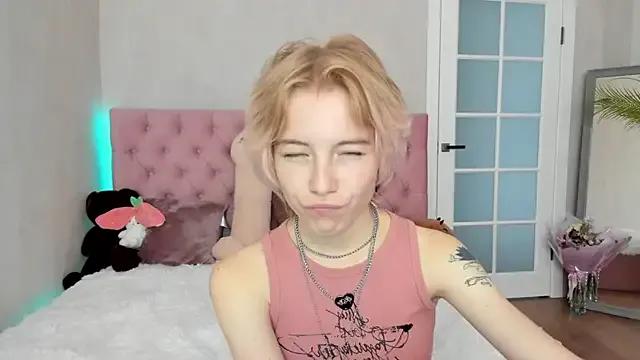 Pink_Lila18 from StripChat is Freechat
