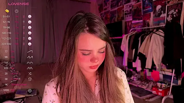 PinkiRay from StripChat is Freechat