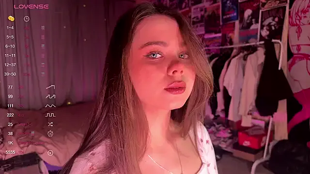 PinkiRay from StripChat is Freechat