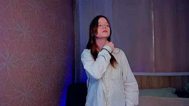 PollyHandford from StripChat