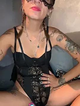 Polveredistelle from StripChat is Freechat