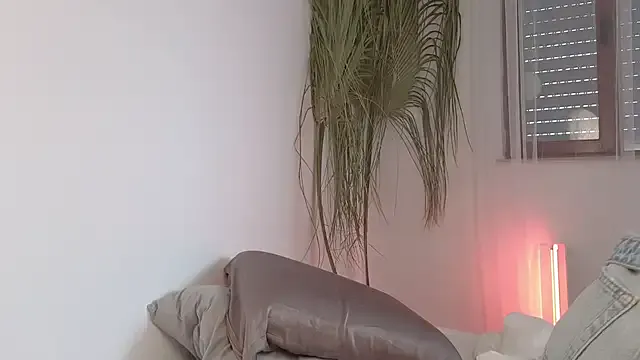 Polynessia from StripChat is Freechat