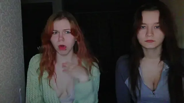 Poppy_sun from StripChat