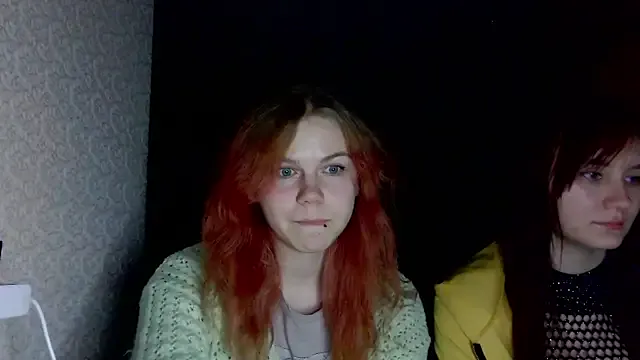 Poppy_sun from StripChat