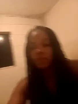 Prettahvitoria20 from StripChat is Freechat