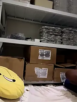 pretty_shany from StripChat is Freechat