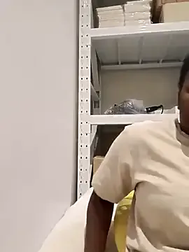 pretty_shany from StripChat is Freechat