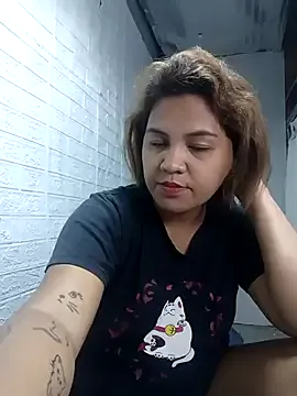 prettyxen14 from StripChat is Freechat