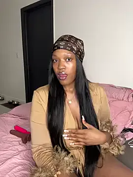 PrincessDreamm from StripChat is Freechat