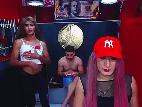 Girls: try live performances with matured performers, from dancing to quirks, in a variety of beautiful sex cams.