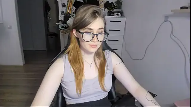 Girls: try live performances with matured performers, from dancing to quirks, in a variety of beautiful sex cams.