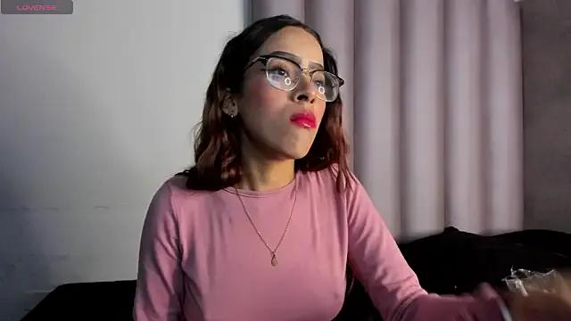 queen-090 from StripChat