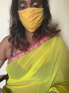 Queen-dhivya from StripChat is Freechat