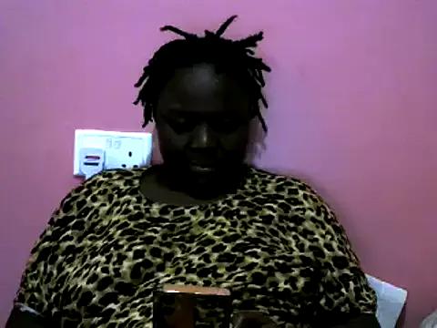 queen-zara from StripChat