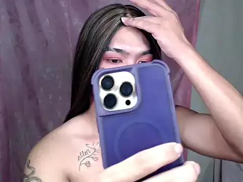 Queen_alena from StripChat
