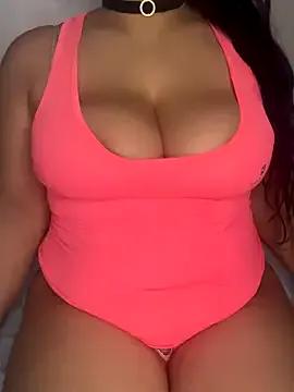 Queen_Curvyy from StripChat is Freechat