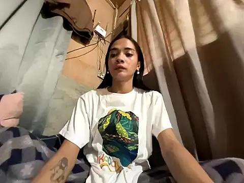 queen_lucinda from StripChat is Freechat