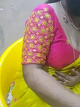 Raashi369 from StripChat is Freechat