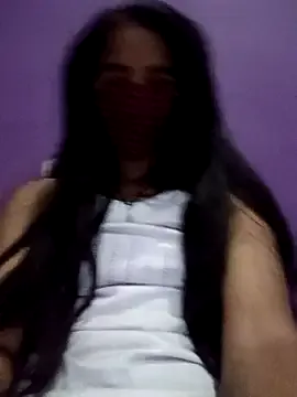 Raatki_Pari from StripChat