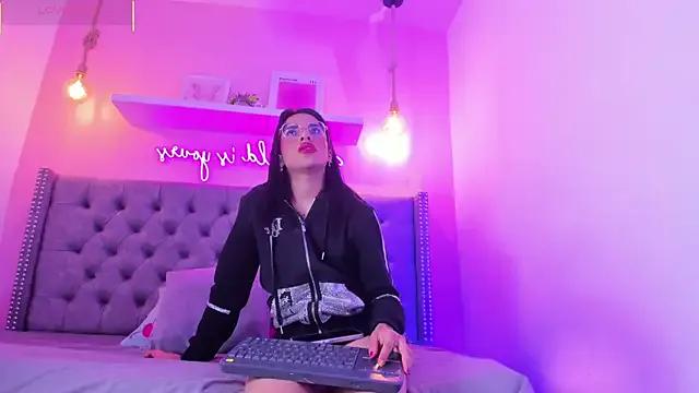 Girls: try live performances with matured performers, from dancing to quirks, in a variety of beautiful sex cams.