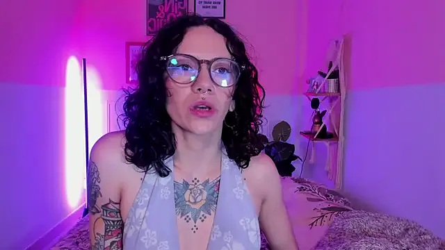 Rachel_Kait from StripChat is Freechat