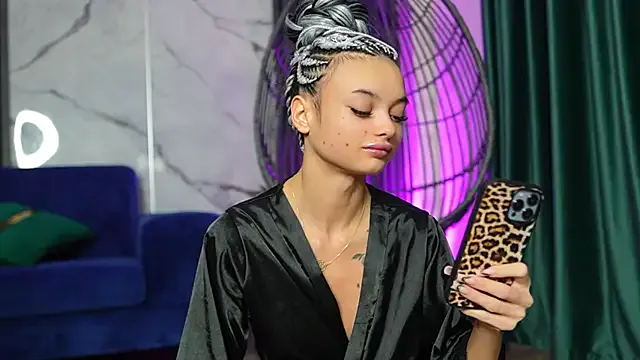 RachelRavee from StripChat is Freechat